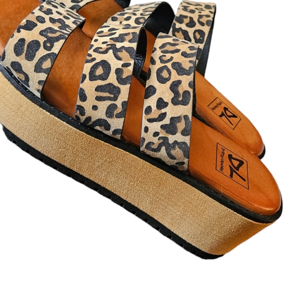 Dirty Laundry by Chinese Laundry Jolt Platform Leopard Open Toe Wedge Size 7.5 - Picture 4 of 7